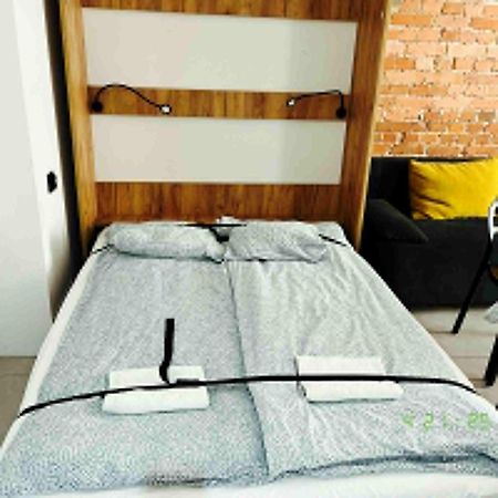 The M O D E R N C I T Y Spot Apartment Katowice Ngoại thất bức ảnh