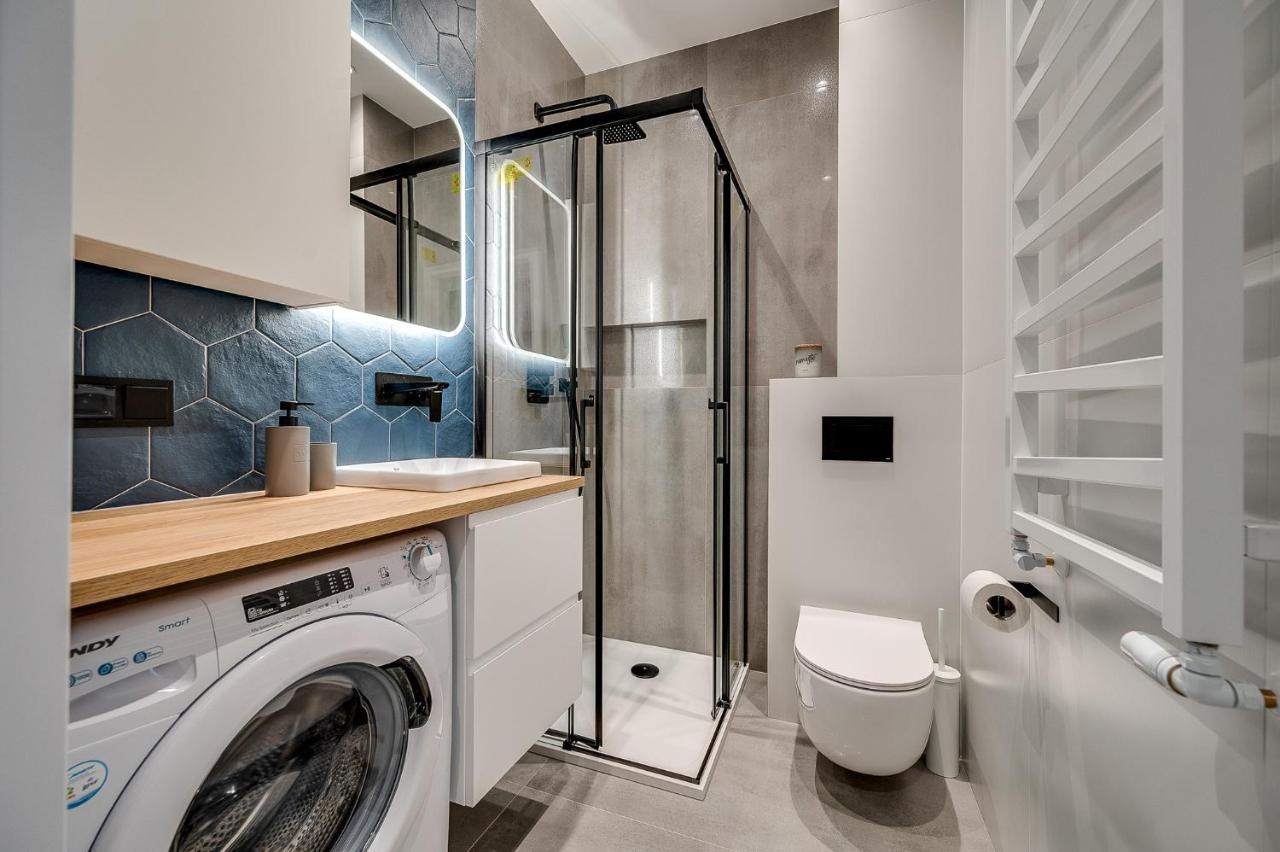 The M O D E R N C I T Y Spot Apartment Katowice Ngoại thất bức ảnh