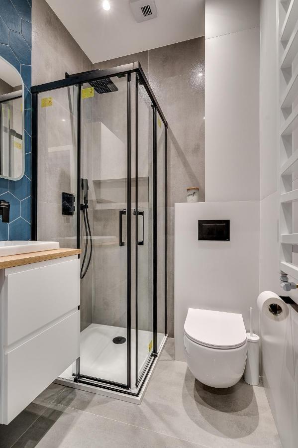 The M O D E R N C I T Y Spot Apartment Katowice Ngoại thất bức ảnh