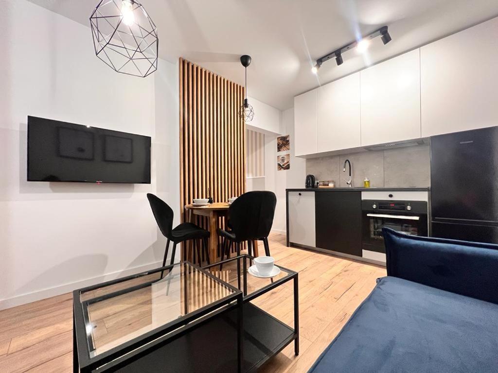 The M O D E R N C I T Y Spot Apartment Katowice Ngoại thất bức ảnh